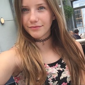 Meet your Posher, Sharon